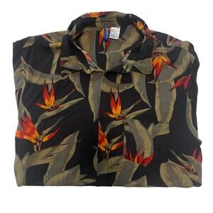 Men's Button Down Short Sleeved Collared Shirt